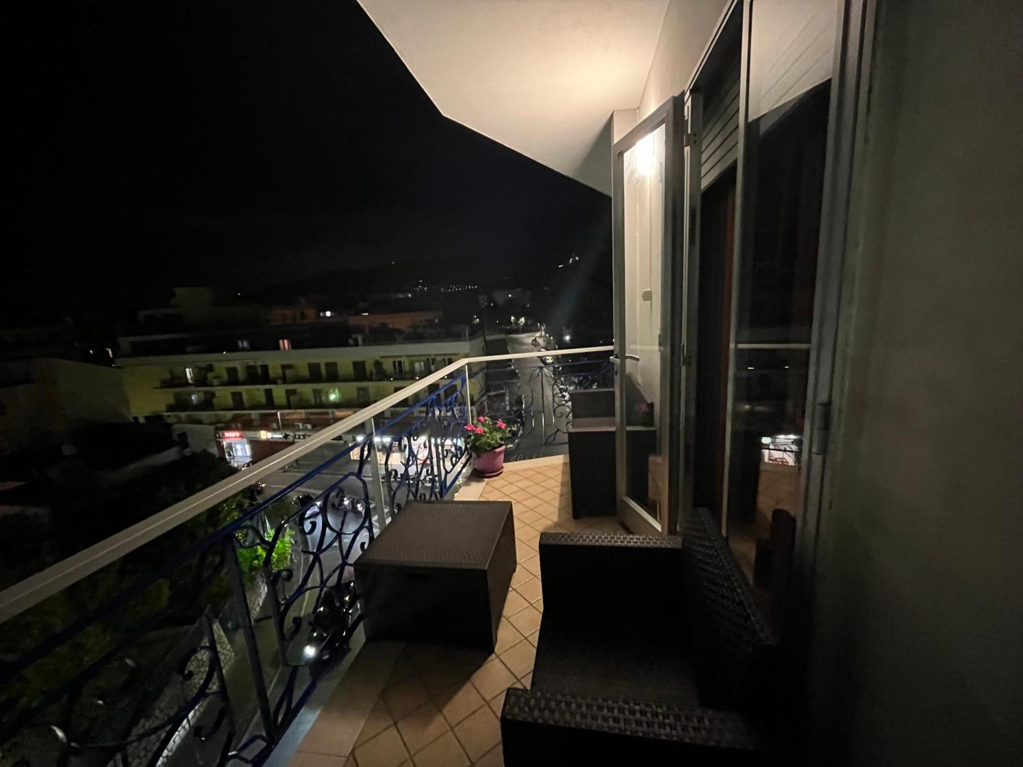 The House Of Peppe&Luisa Apartment ซอร์เรนโต ภายนอก รูปภาพ